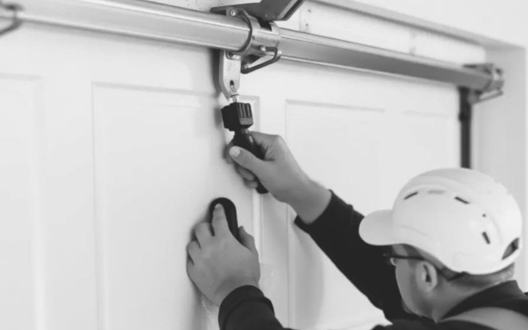 Professional Garage Door Technicians in Aurora, Ontario